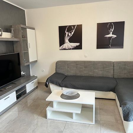 Villa Nina Baska Exteriér fotografie
