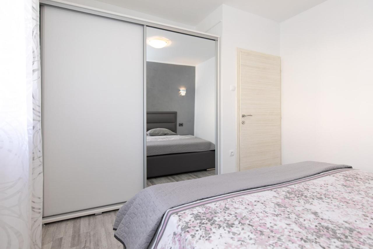 Villa Nina Baska Exteriér fotografie