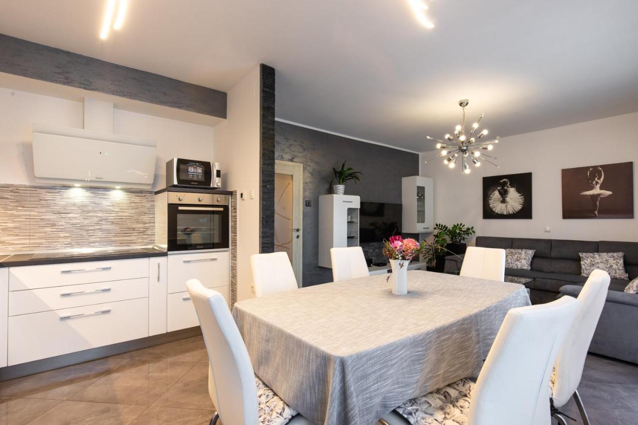 Villa Nina Baska Exteriér fotografie